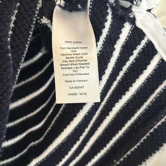 Talbots Nautical Pullover V-Neck Navy White Stripes 3/4 Sleeve Knit Blouse, sz S - Picture 7 of 7